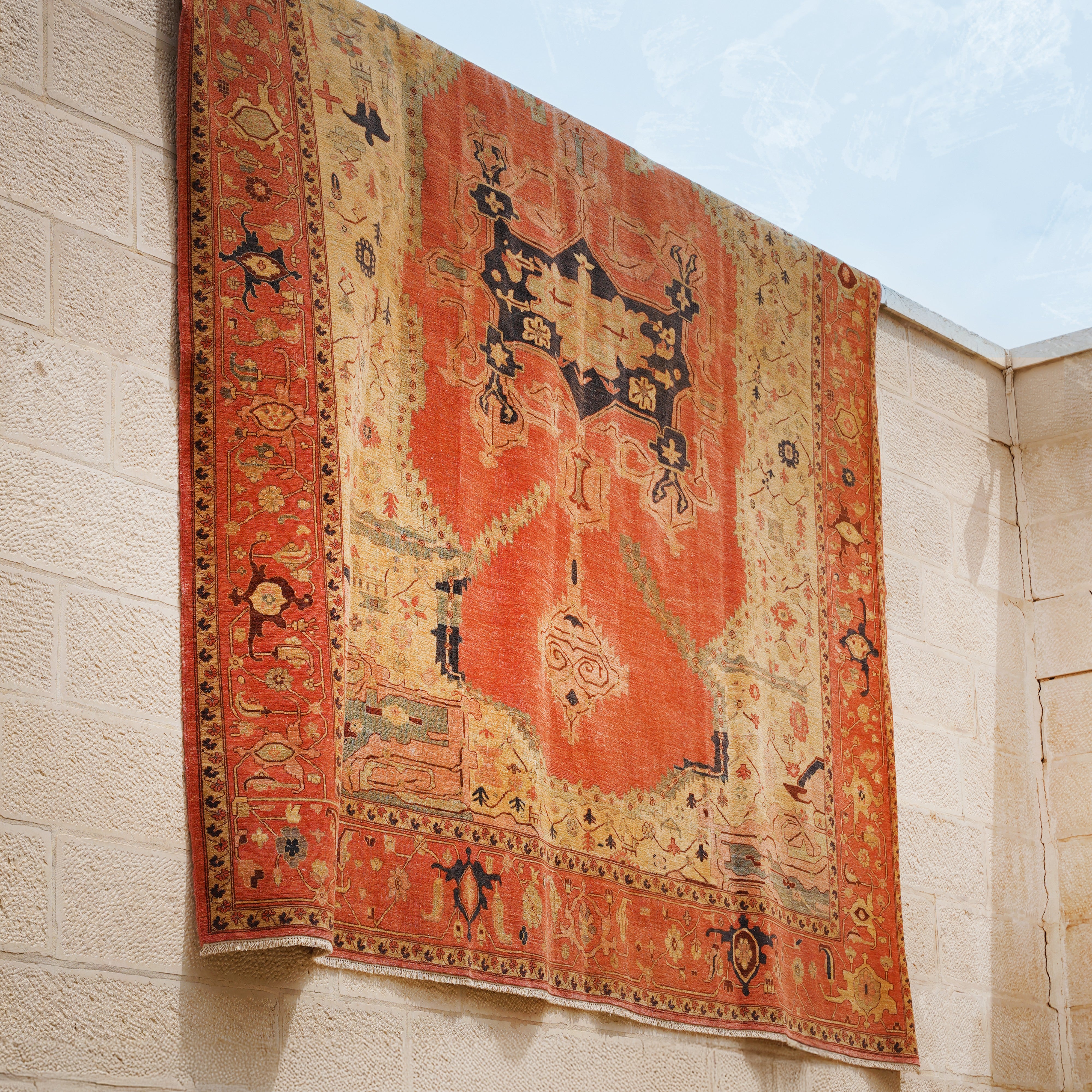 Bakshaish I Hand-knotted Rug