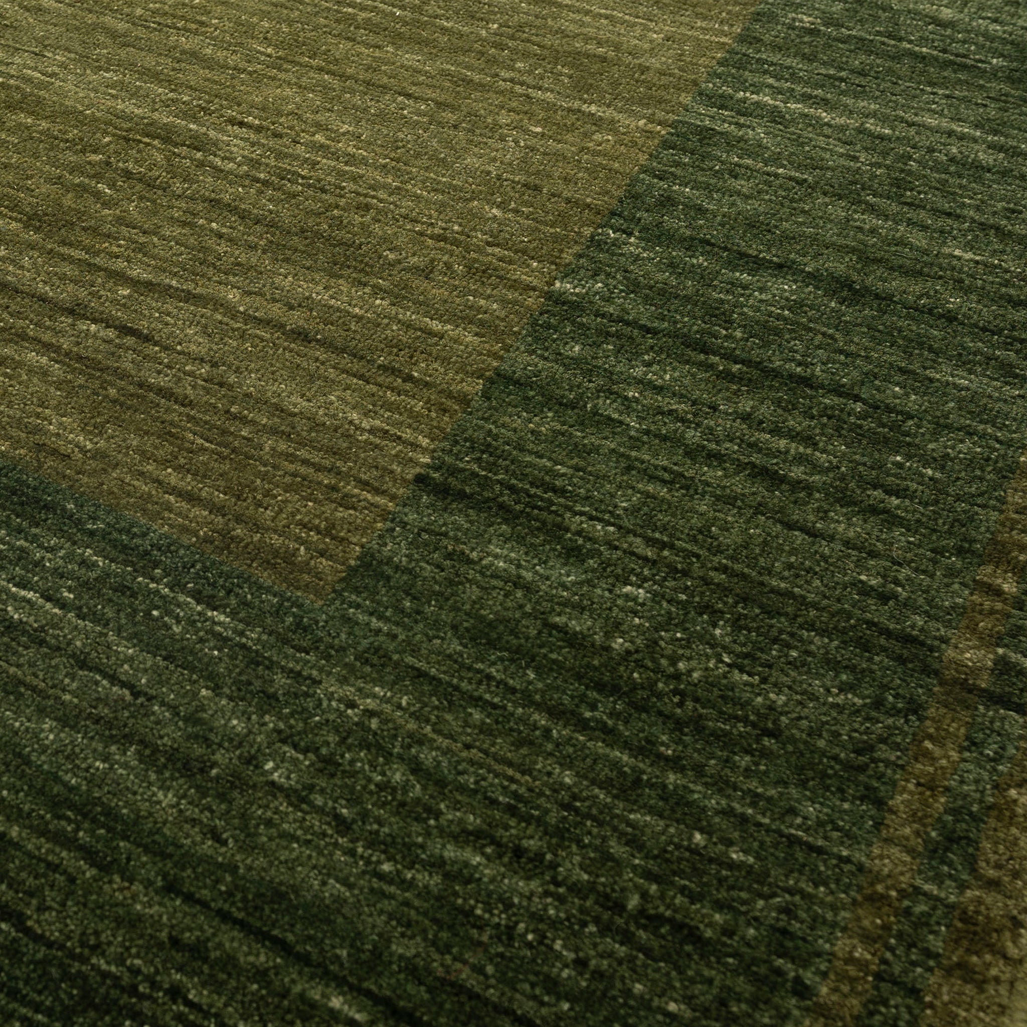 Border Hand-knotted Rug