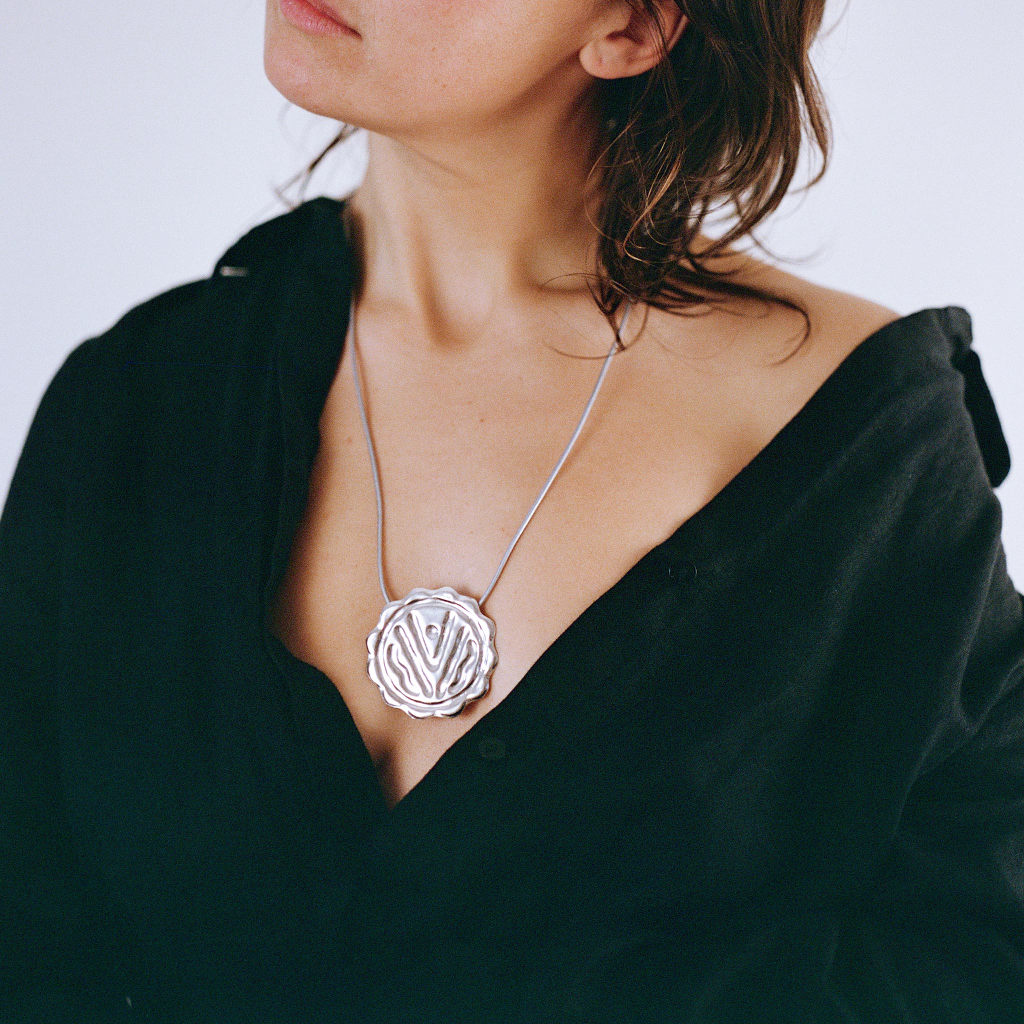 Scalloped Naan Pendant