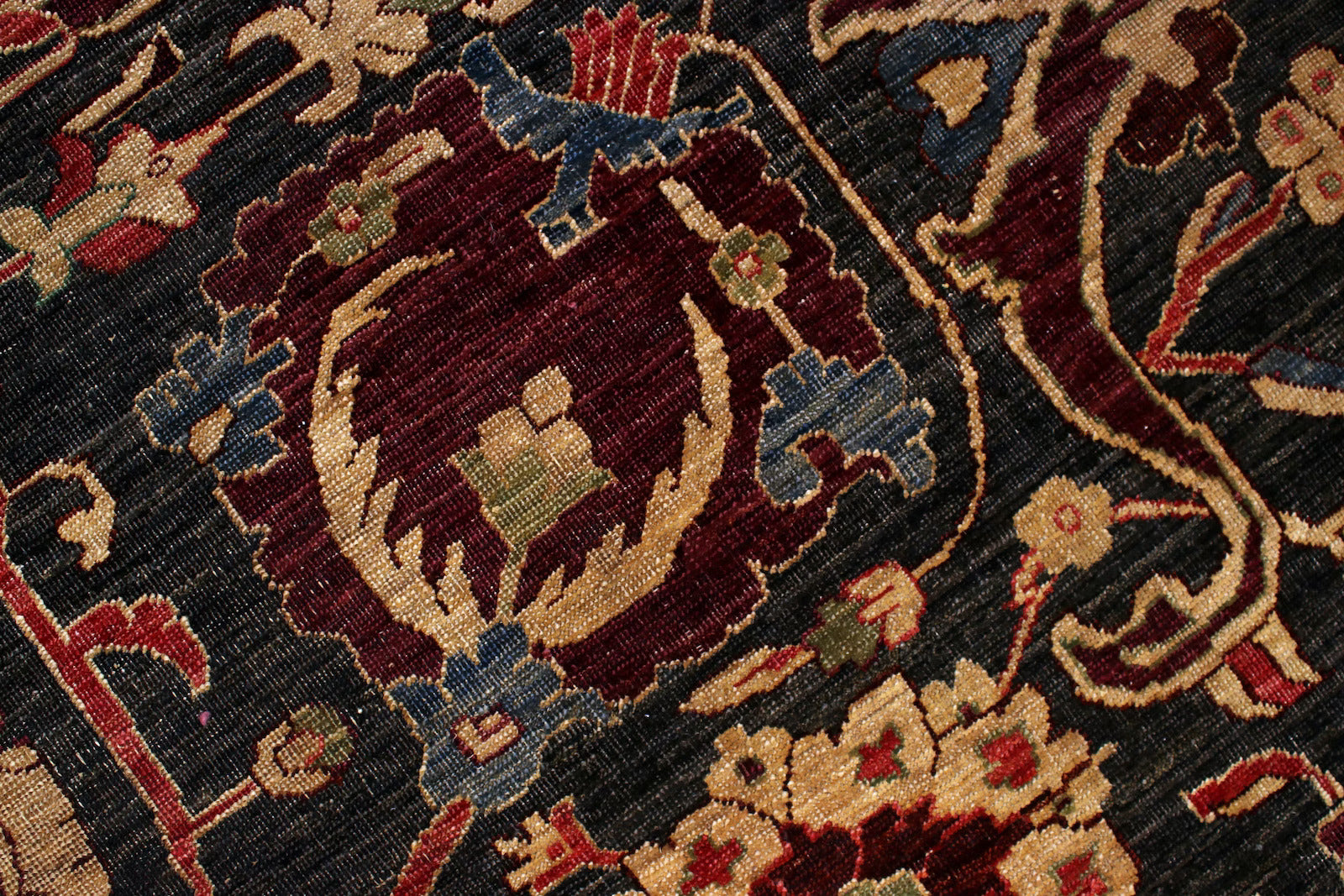 Bidjar Hand-knotted Rug