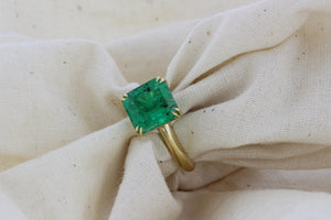 ISHKAR Emerald Engagement Ring
