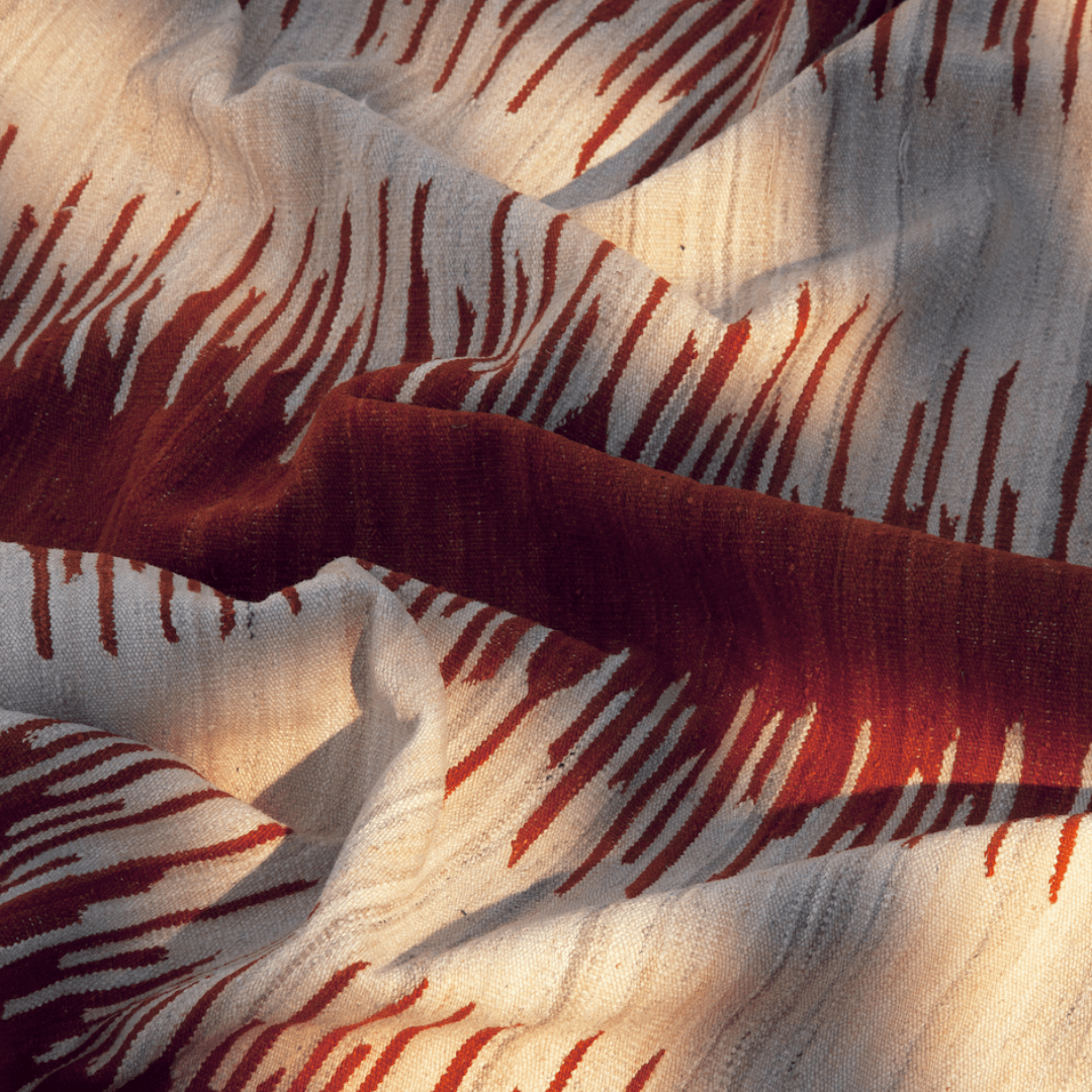 Anar Flatweave Rug - Red. Handwoven Afghan wool rug detail