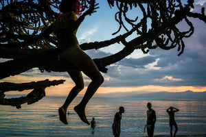 On the shores of Lake Kivu, at the border of DRC & Rwanda.  Photographer: Michael Christopher Brown